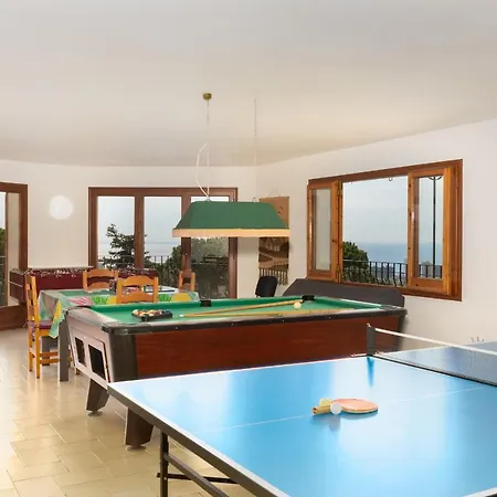 Сasa de vacaciones Hauzify I Casa Les Suredes *